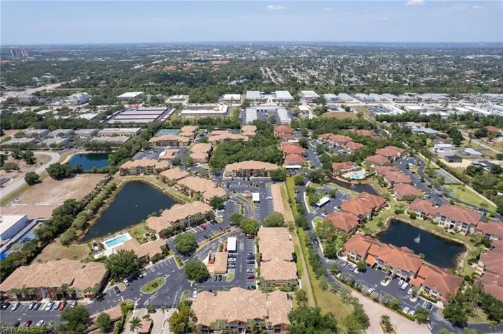 6401  Aragon  WAY, Fort Myers, FL 33966