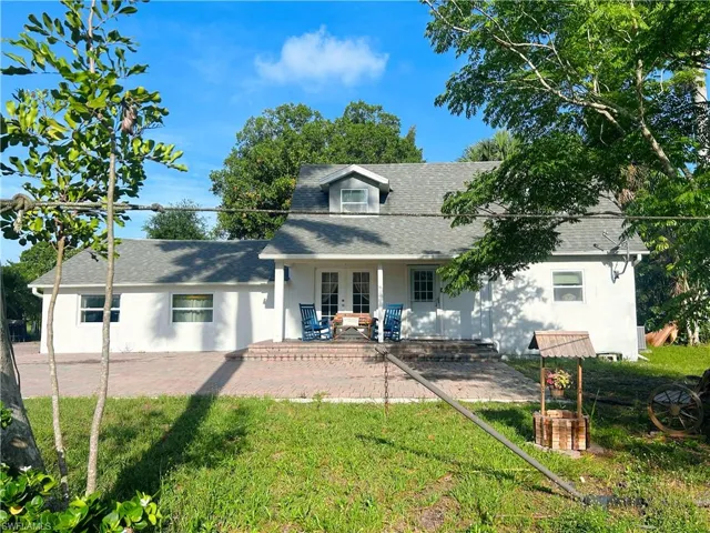 2861 N 2nd  ST, North Fort Myers, FL 33917