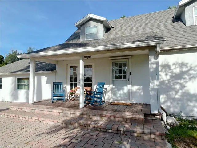 2861 N 2nd  ST, North Fort Myers, FL 33917
