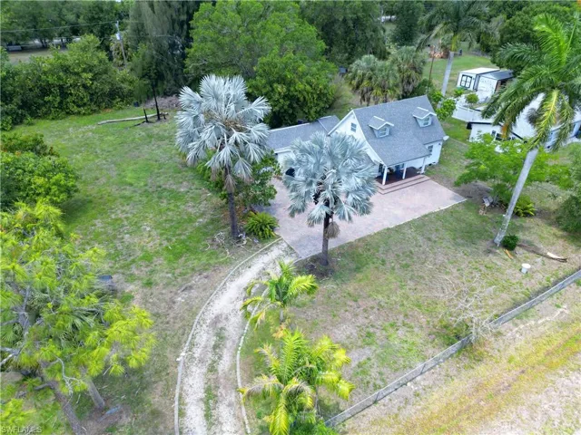 2861 N 2nd  ST, North Fort Myers, FL 33917