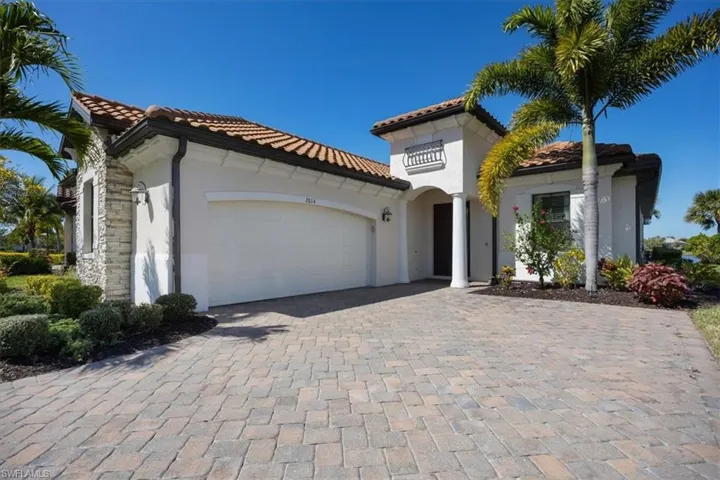 2014  Mustique  ST, Naples, FL 34120