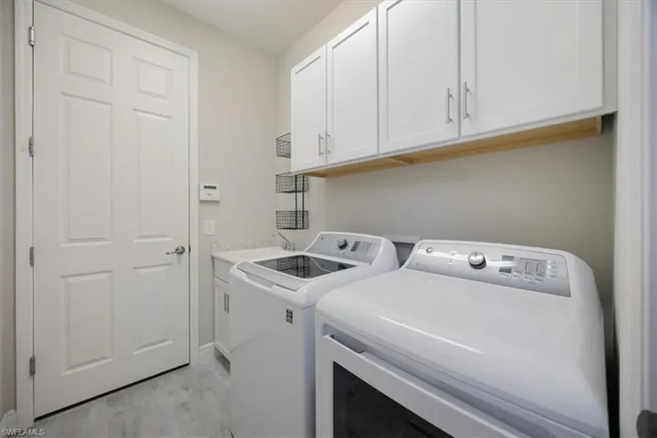 2014  Mustique  ST, Naples, FL 34120