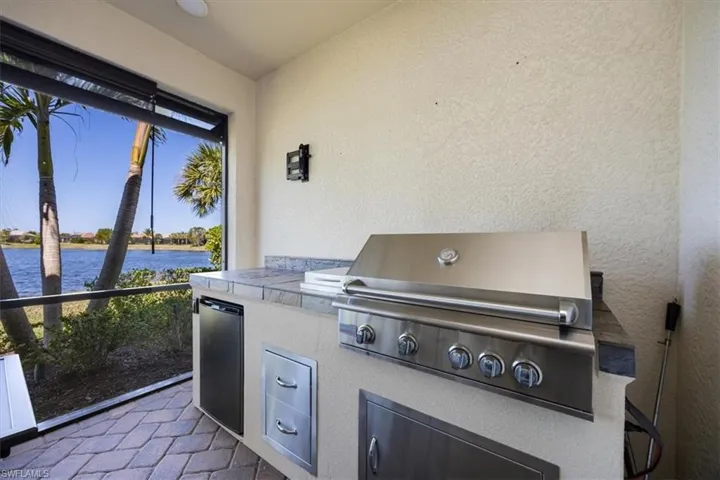 2014  Mustique  ST, Naples, FL 34120