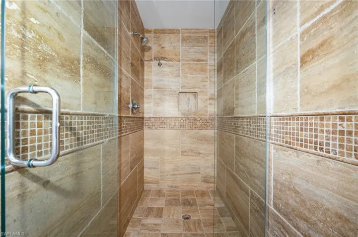 3761  39th NE AVE, Naples, FL 34120