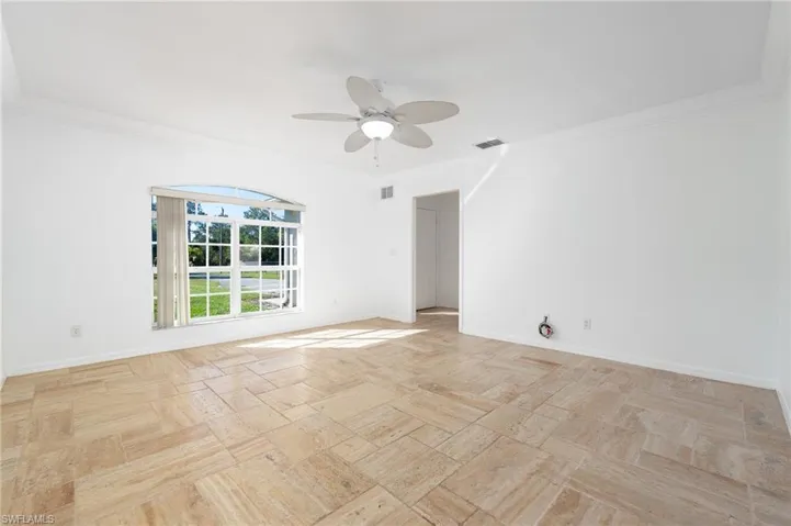 3761  39th NE AVE, Naples, FL 34120