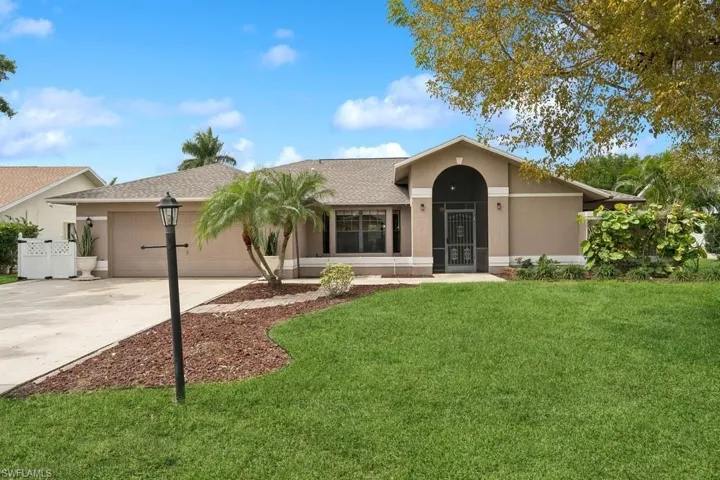 Front Elevation - 19220 Pine Run Ln