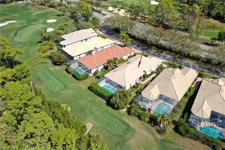 Bird's eye view of a golf club