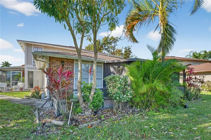 3351  Royal Canadian  TRCE, Fort Myers, FL 33907