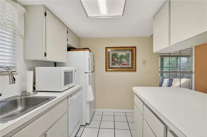 3351  Royal Canadian  TRCE, Fort Myers, FL 33907