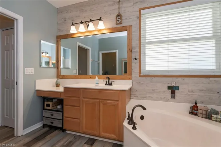 3444  Dandolo  CIR, Cape Coral, FL 33909