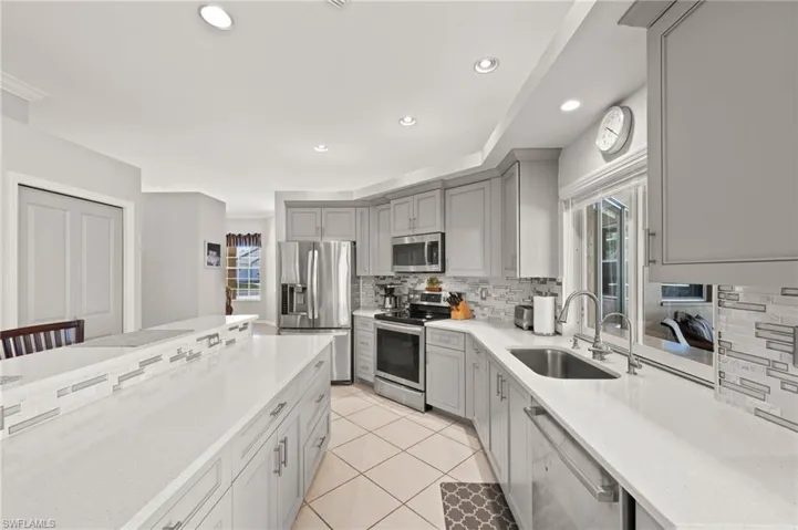 12661  Allendale  CIR, Fort Myers, FL 33912