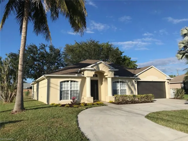 901 SE 30th  ST, Cape Coral, FL 33904