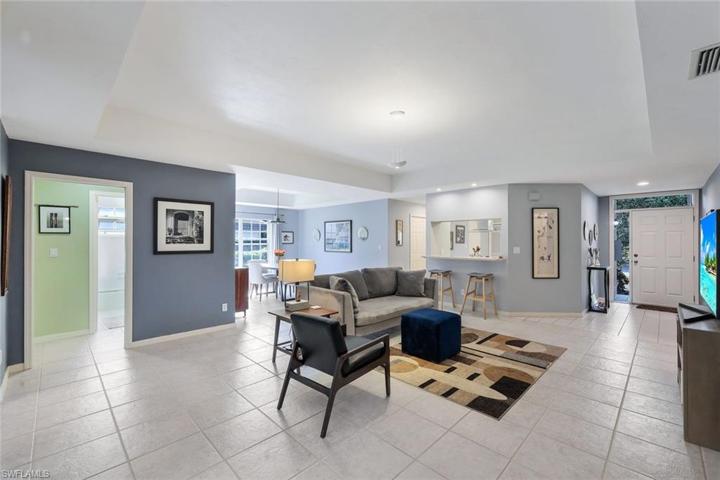 166 Via Perignon # 2, NAPLES FL 34119