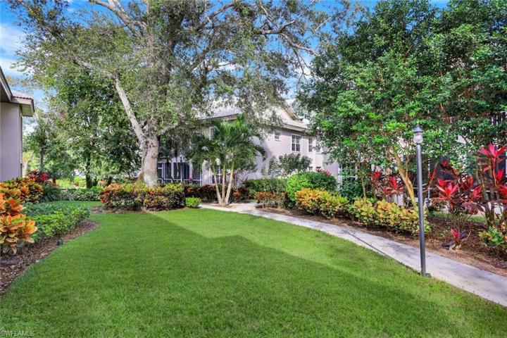 166 Via Perignon # 2, NAPLES FL 34119