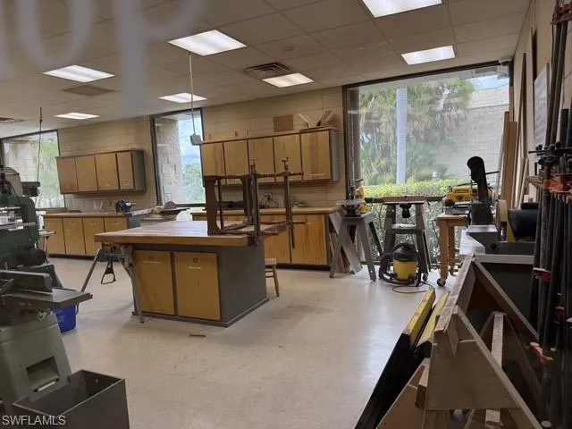 wood shop room