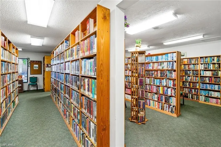7406 Lake Breeze Dr 218, Fort Myers, Florida 33907