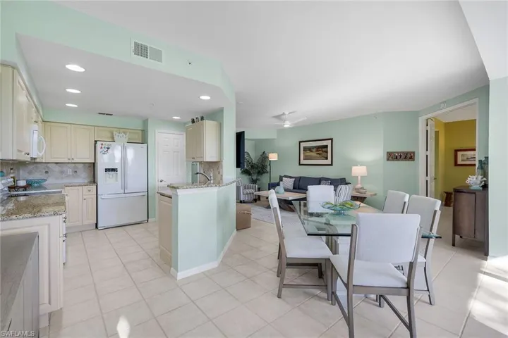 25276 Pelican Creek Cir 102, Bonita Springs, Florida 34134