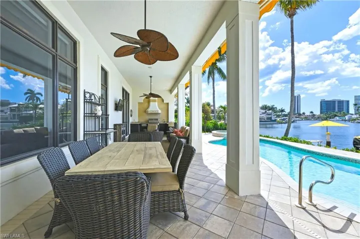 361 Pirates Bight, Naples, Florida 34103