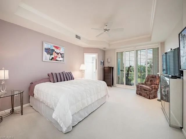 8430  Abbington  CIR, Naples, FL 34108