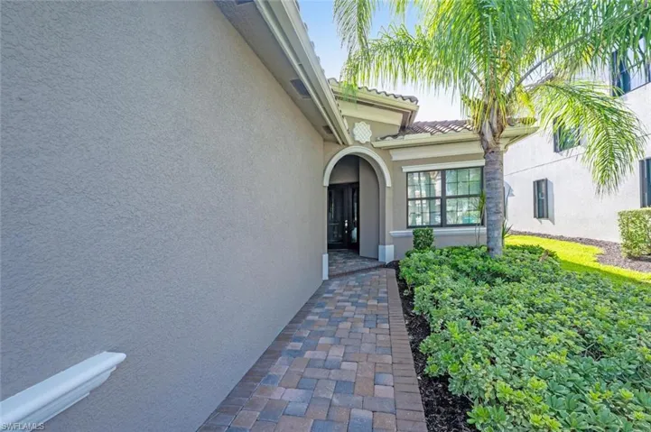 4462 Crimson Ave, Naples, Florida 34119