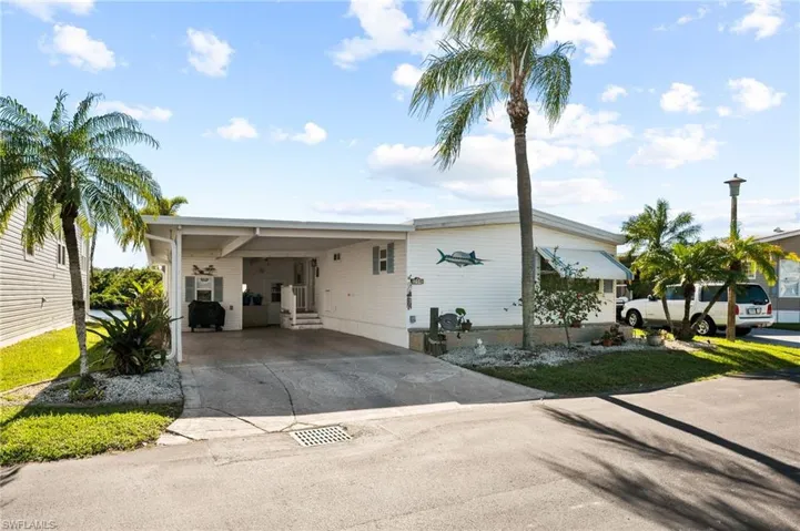 204 Sun Cir, Fort Myers, Florida 33905