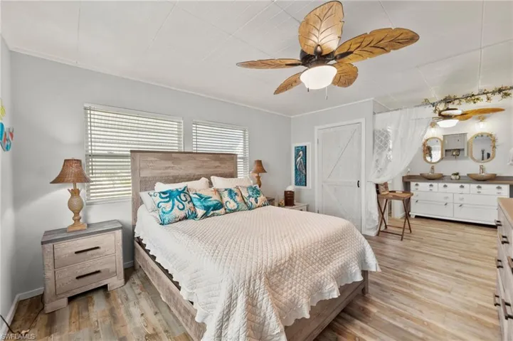 204 Sun Cir, Fort Myers, Florida 33905