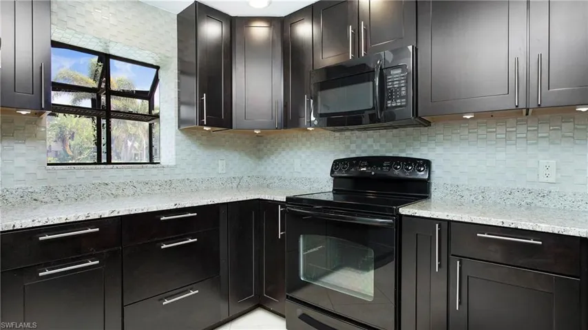 1545  Oyster Catcher  PT, Naples, FL 34105