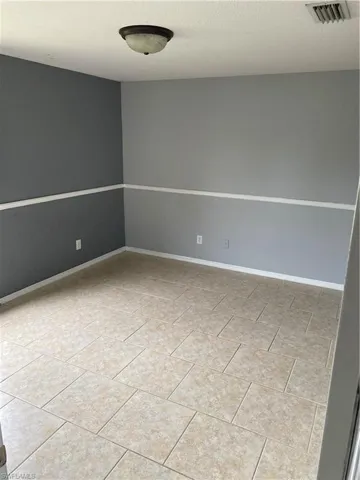 421 Nw 36th Ave, Cape Coral, Florida 33993