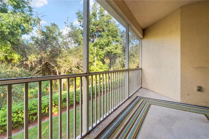 6010  Jonathans Bay  CIR, Fort Myers, FL 33908