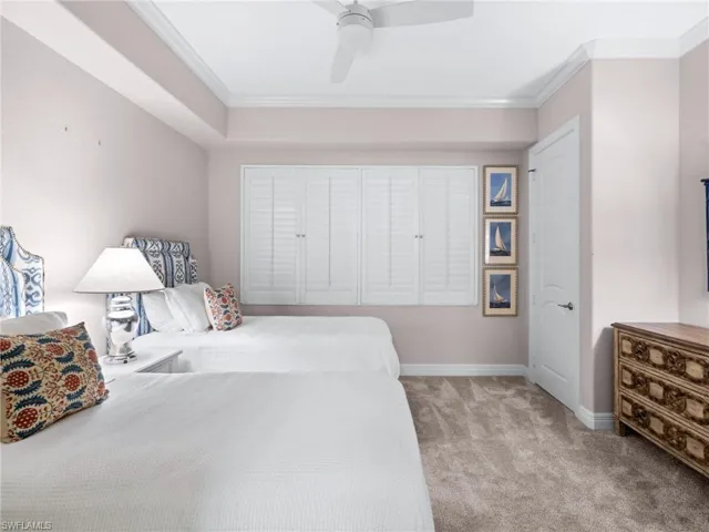 560 El Camino Real 1102, Naples, Florida 34119