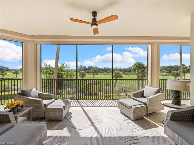 560 El Camino Real 1102, Naples, Florida 34119
