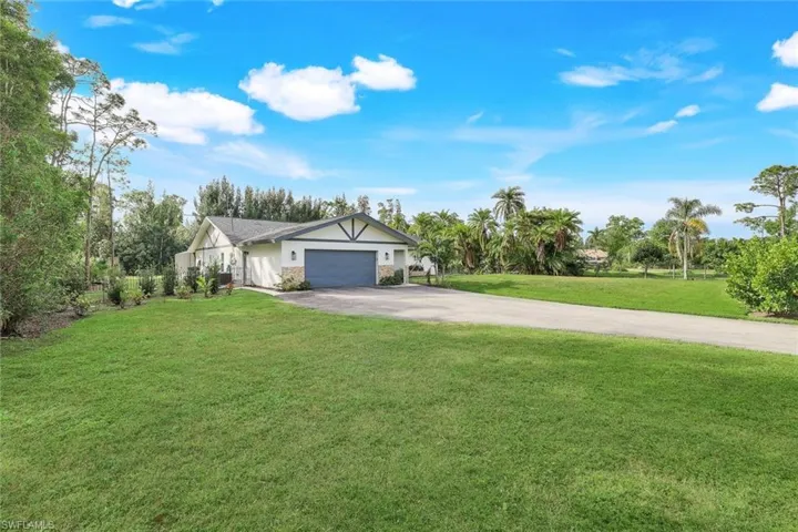 6840  Briarcliff  RD, Fort Myers, FL 33912