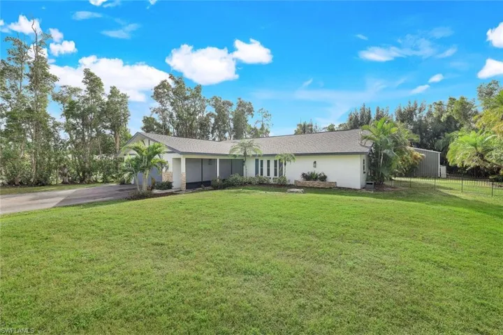6840  Briarcliff  RD, Fort Myers, FL 33912