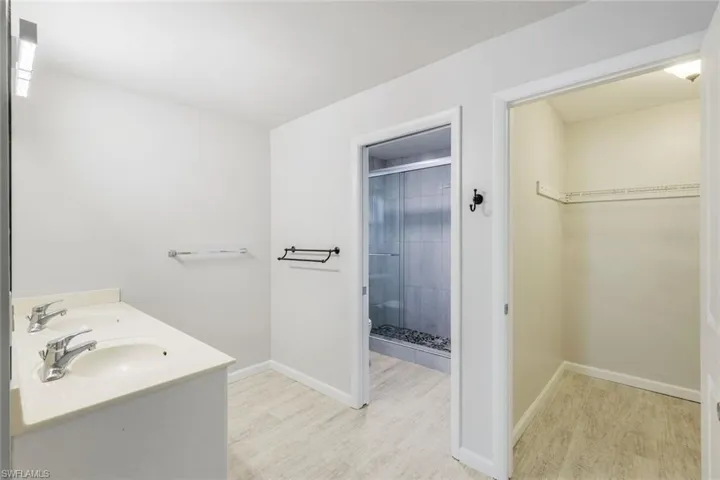 6840  Briarcliff  RD, Fort Myers, FL 33912