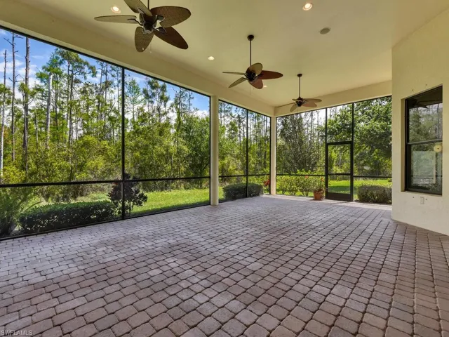 600 sq feet lanai