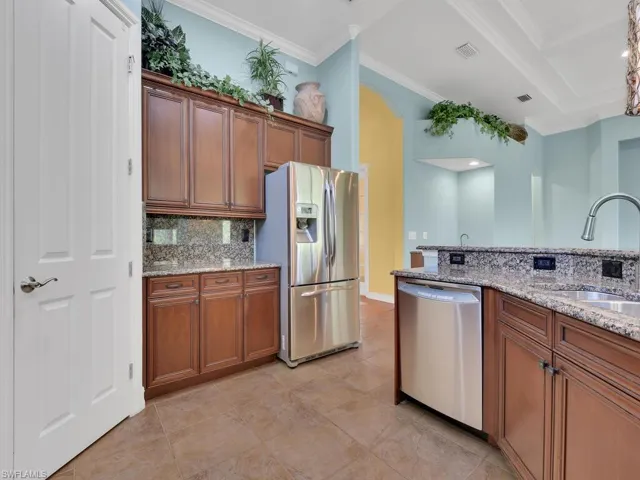 8847 Sarita CT, FORT MYERS FL 33912