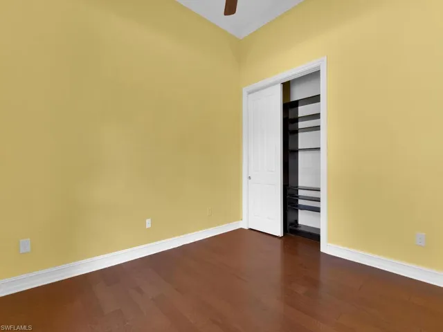 Den/Bedroom