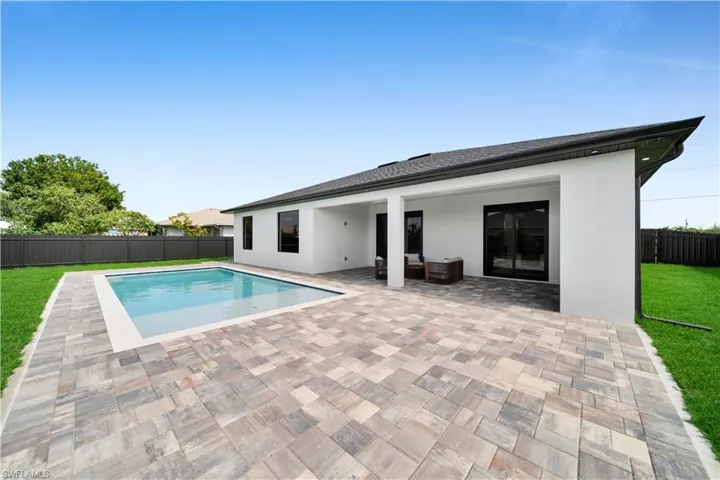 106 NE 11th  TER, Cape Coral, FL 33909