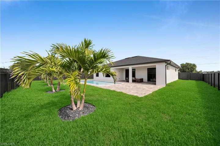 106 NE 11th  TER, Cape Coral, FL 33909