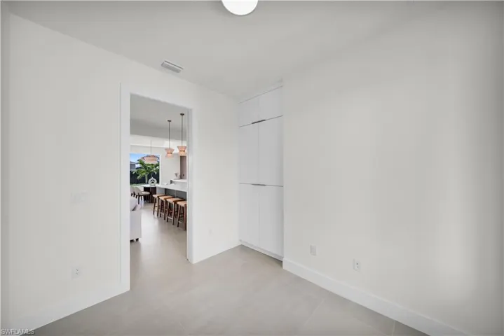 106 NE 11th  TER, Cape Coral, FL 33909
