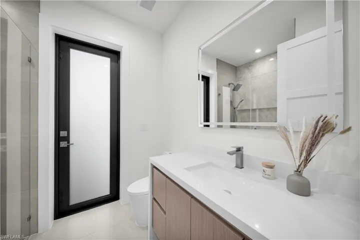 106 NE 11th  TER, Cape Coral, FL 33909