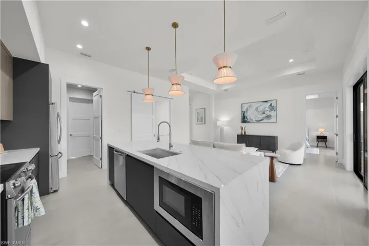 106 NE 11th  TER, Cape Coral, FL 33909