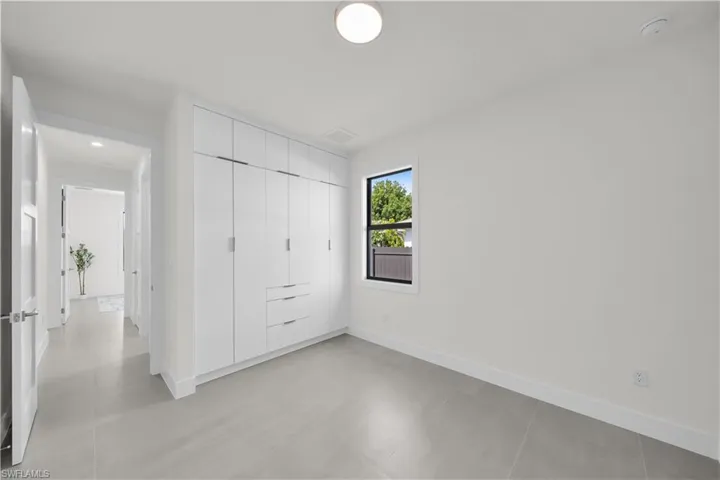 106 NE 11th  TER, Cape Coral, FL 33909