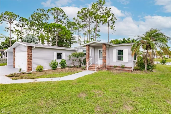 19679  Eagle Trace  CT, North Fort Myers, FL 33903