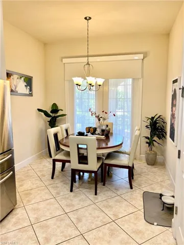 Dining room off of kitchen