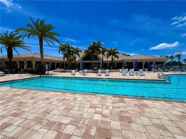 Access includes an amazing gym, fitness room, library, private meeting rooms, an enormous pool, lap pool, jacuzzi and more included in the HOA!