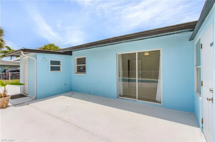 5251 Tower Dr, Cape Coral, Florida 33904
