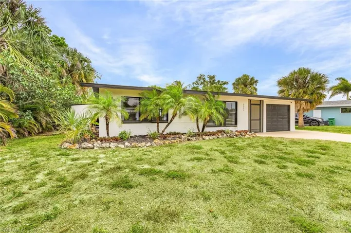 5251 Tower Dr, Cape Coral, Florida 33904