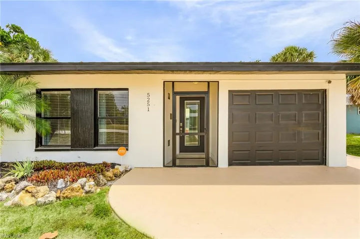 5251 Tower Dr, Cape Coral, Florida 33904