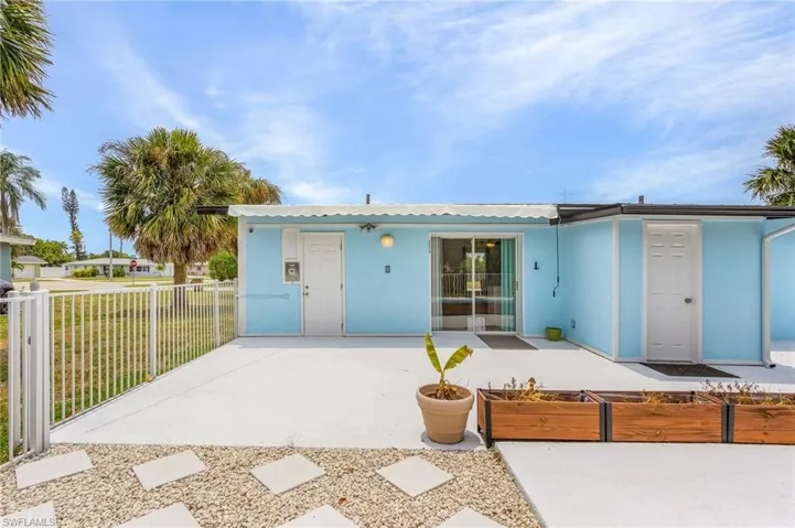 5251 Tower Dr, Cape Coral, Florida 33904